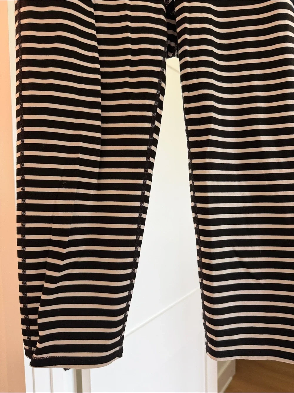 Athleta black white